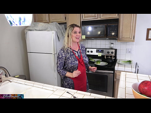 ❤️ Belle-mère qui le traie dans la cuisine avant son rendez-vous. ❤️❌ Super porno at fr.passiveincome1.ru ❌